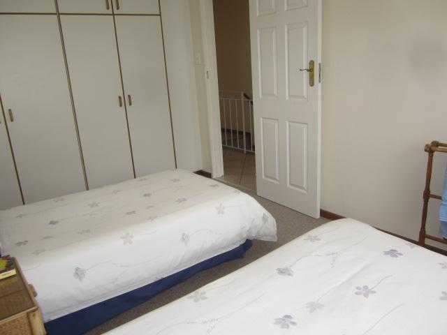 To Let 2 Bedroom Property for Rent in Somerset West Western Cape